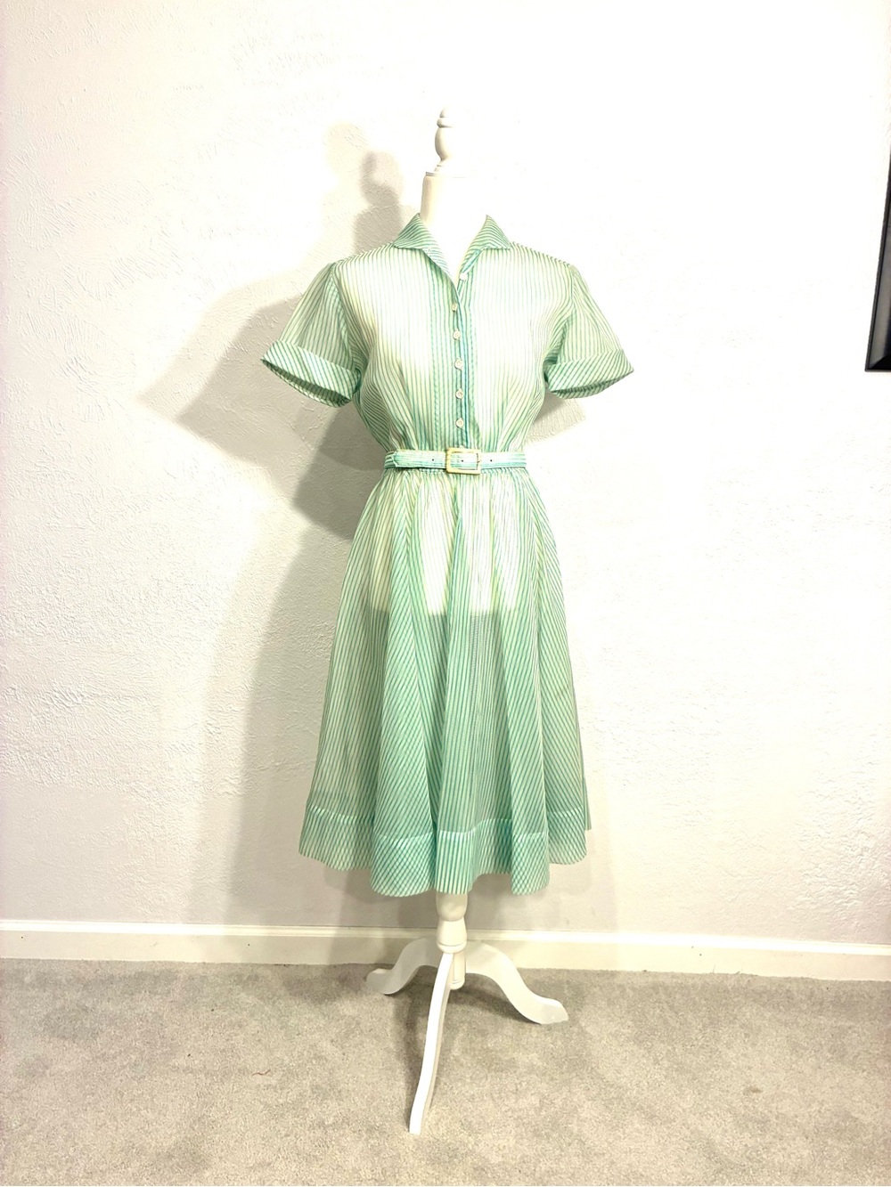 Vintage1950s Chiffon Sheer Mint Green Fit-and-Flare Shirt Dress, Round Collar